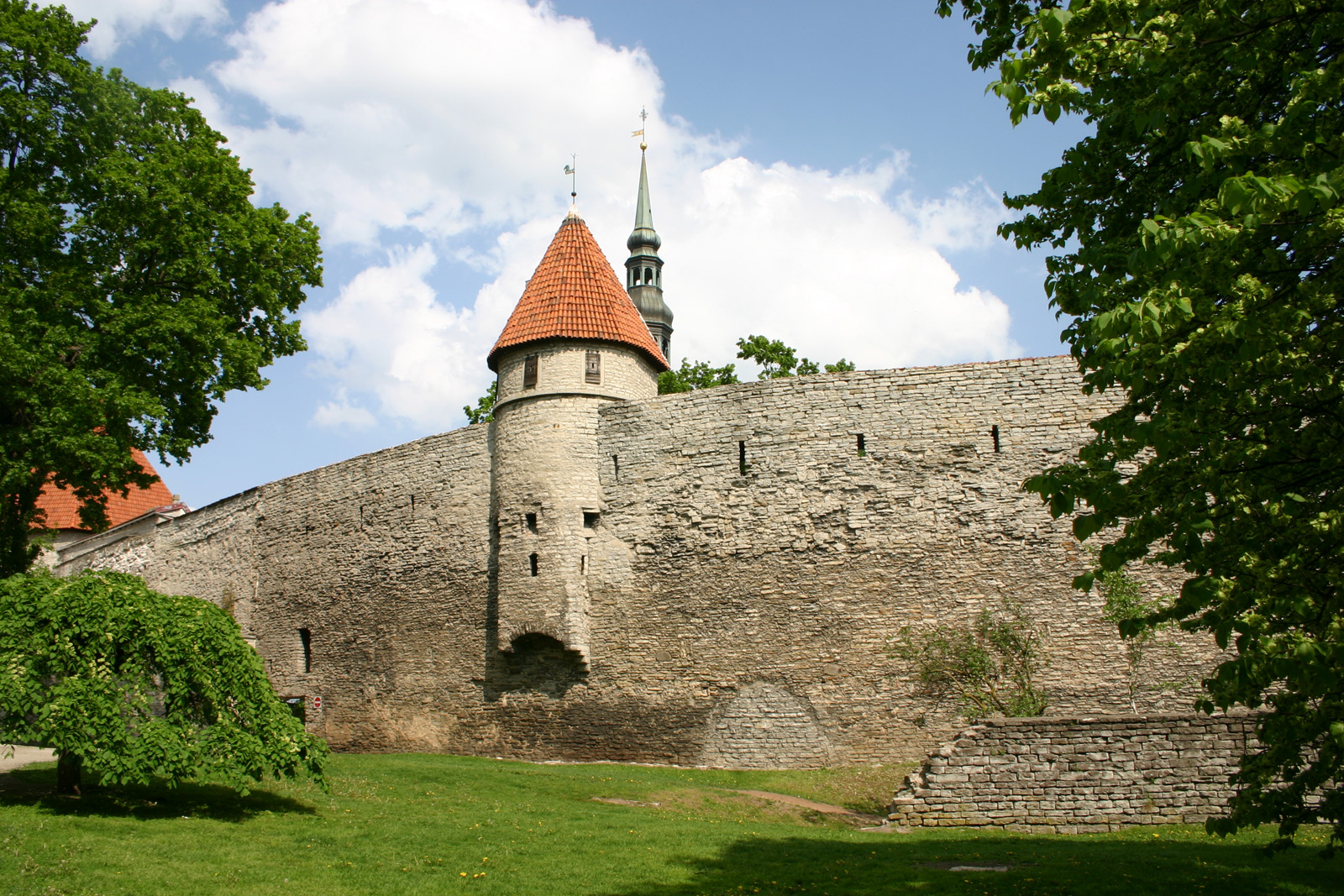 The city walls (2)