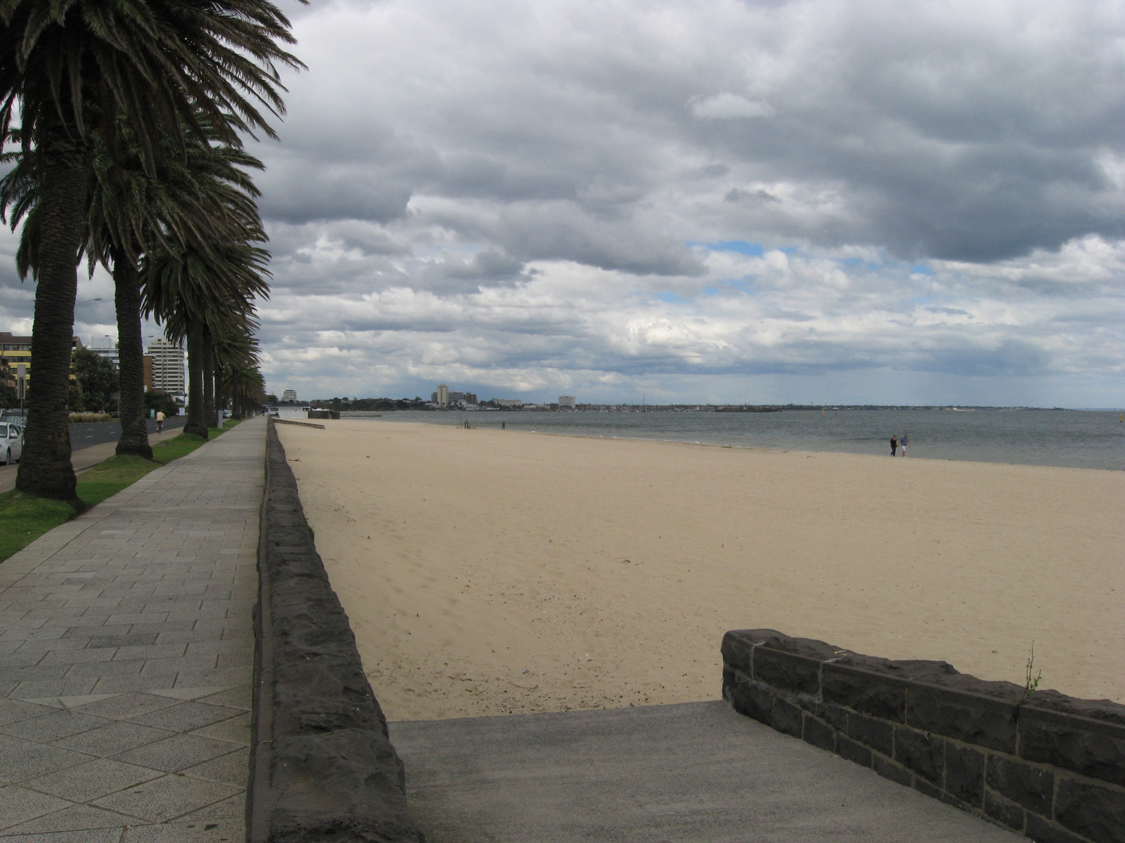 Melbourne\'s beach.. don\'t expect any waves though.